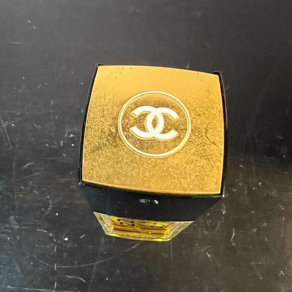 CHANEL No5 eau de Toilette parfume bottle - Picture 3 of 6